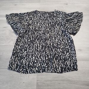 Ann Taylor Factory Black and White Patterned Blouse